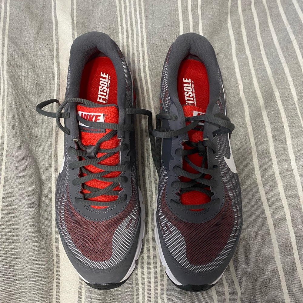 NWOT Men’s Nike Shoes